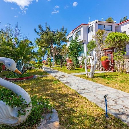 Galazia Akti Seaside Apartments Nikiti  Exteriér fotografie
