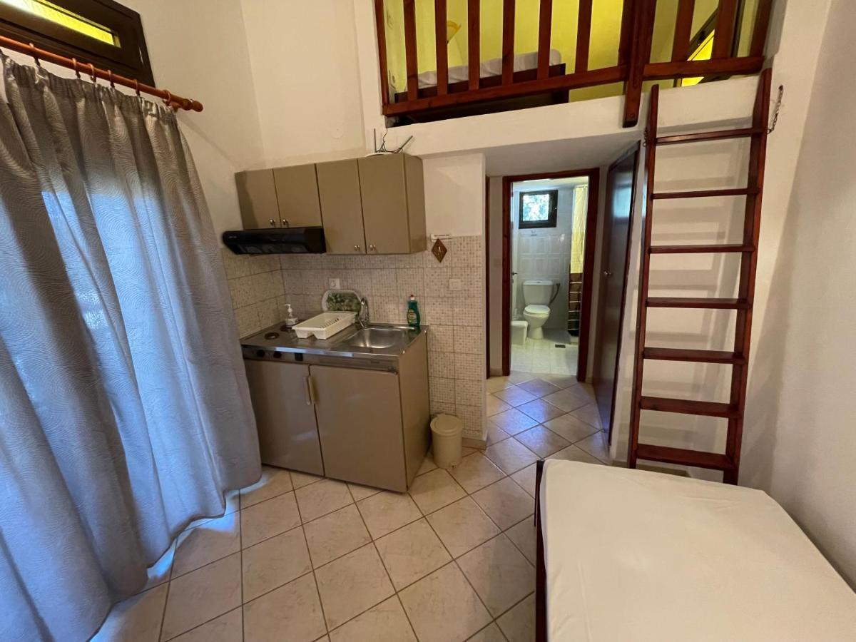 Galazia Akti Seaside Apartments Nikiti  Exteriér fotografie